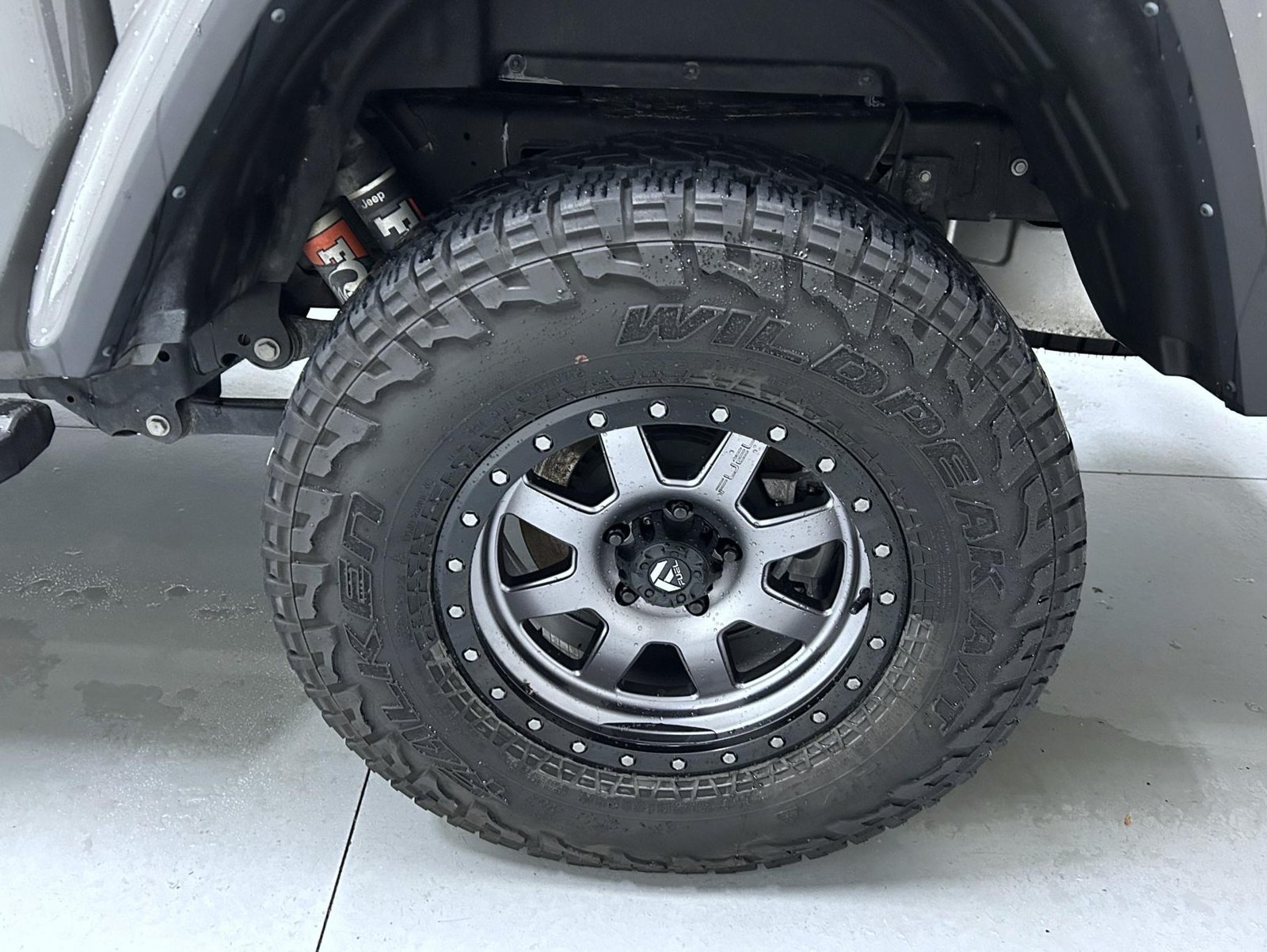 Used 2023 Gray Jeep Mojave image 22