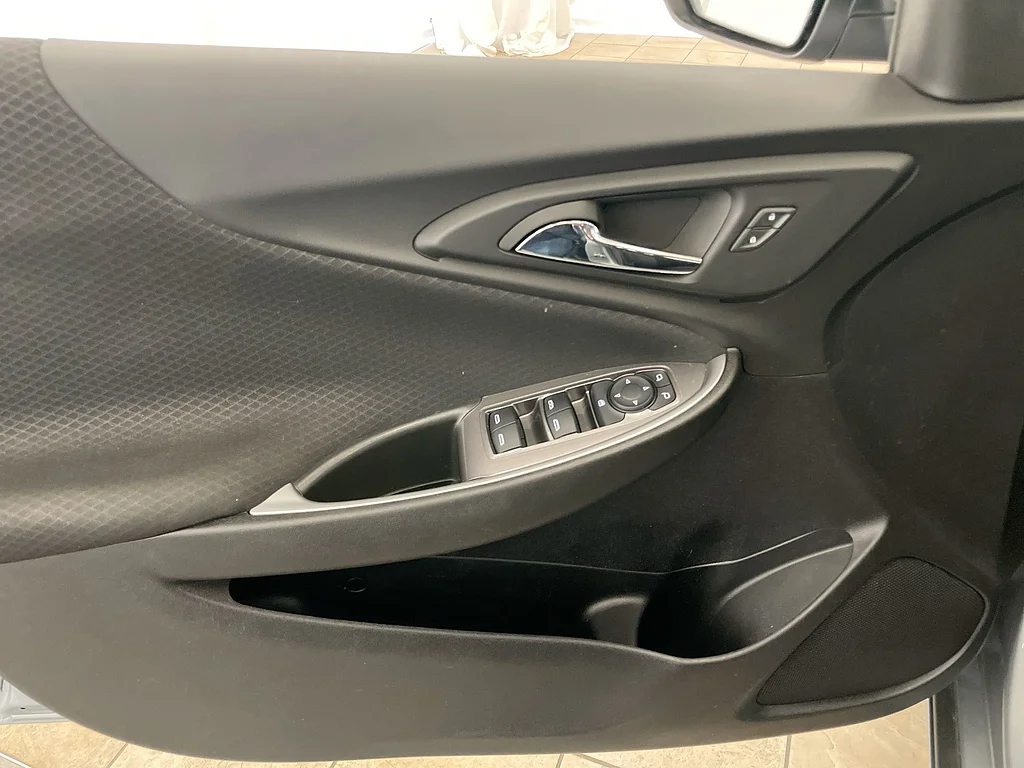 Used 2024 GRAY Chevrolet LT image 22