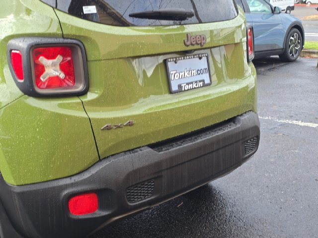 2016 Jeep Renegade 75th Anniversary Edition - Photo 13