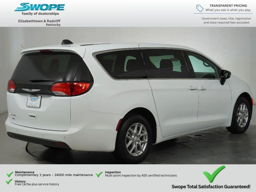 New 2026 Bright White Clear-Coat Exterior Paint Chrysler LX image 3