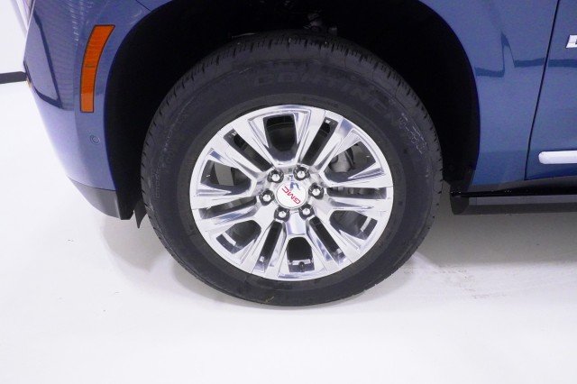 2026 GMC Yukon Denali - Photo 13