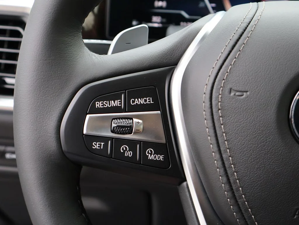 New 2026 Gray BMW xDrive40i image 30