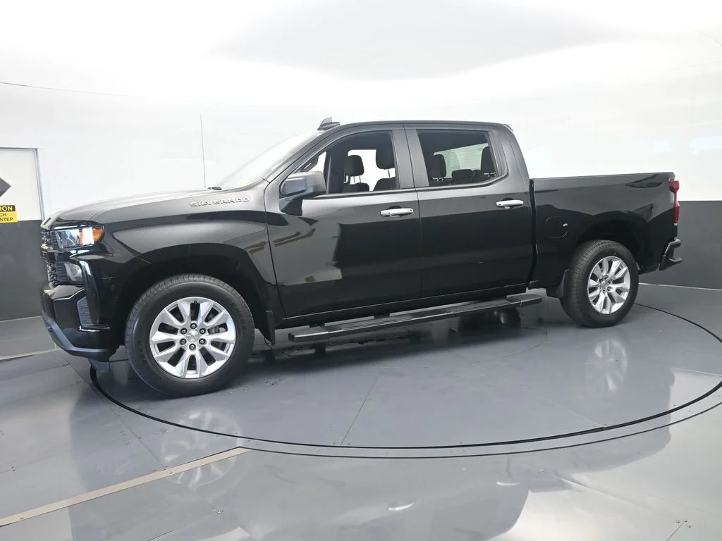 Used 2021 Black Chevrolet Custom image 2