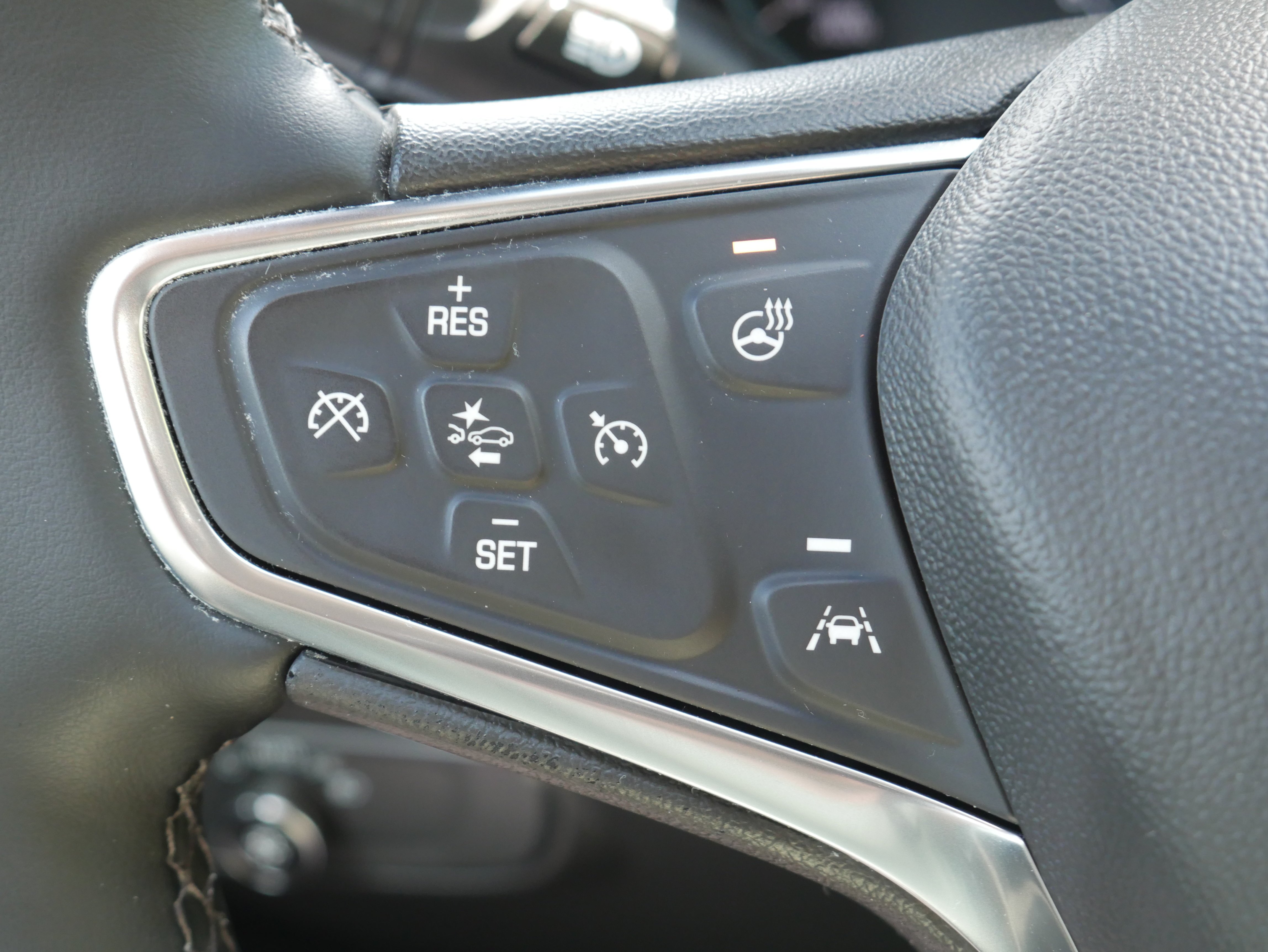 Used 2024 Summit White Chevrolet LT image 23