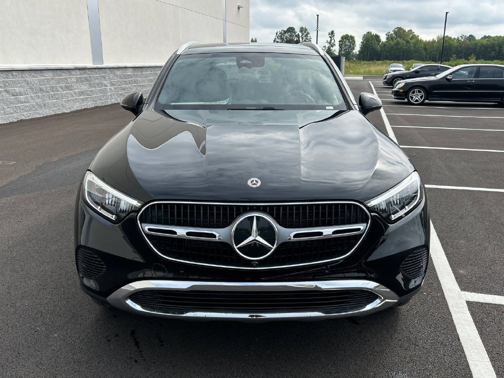 New 2026 Black Mercedes-Benz GLC 300 image 39