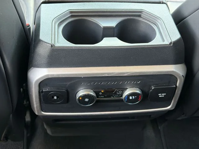 Used 2024 Black Ford XLT image 18