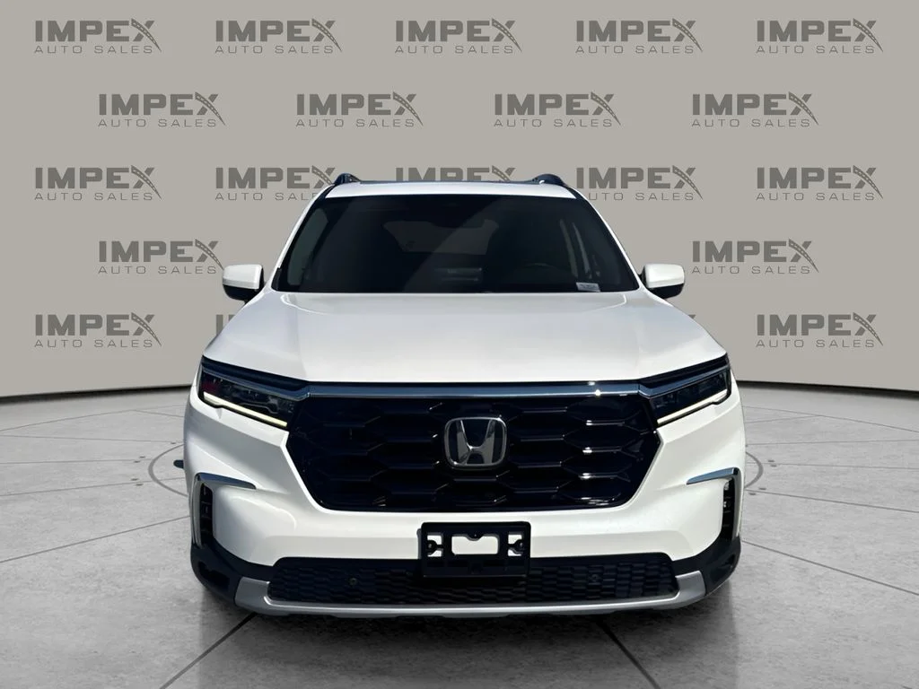 Used 2024 White Honda Touring image 8