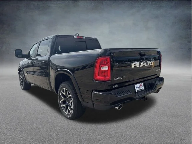 New 2026 Diamond Black Crystal Pearl-Coat Exterior Paint RAM Laramie image 33