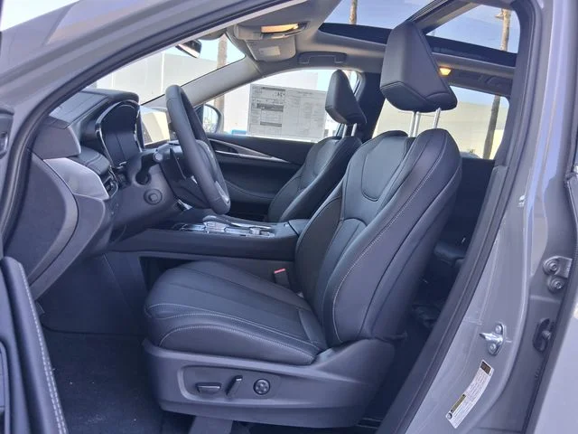 New 2027 HARBOR GRAY INFINITI Luxe FWD image 17