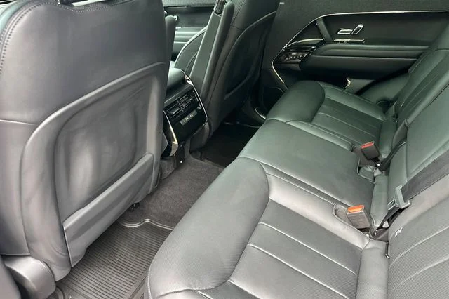Used 2025 Gray Land Rover Dynamic SE image 11