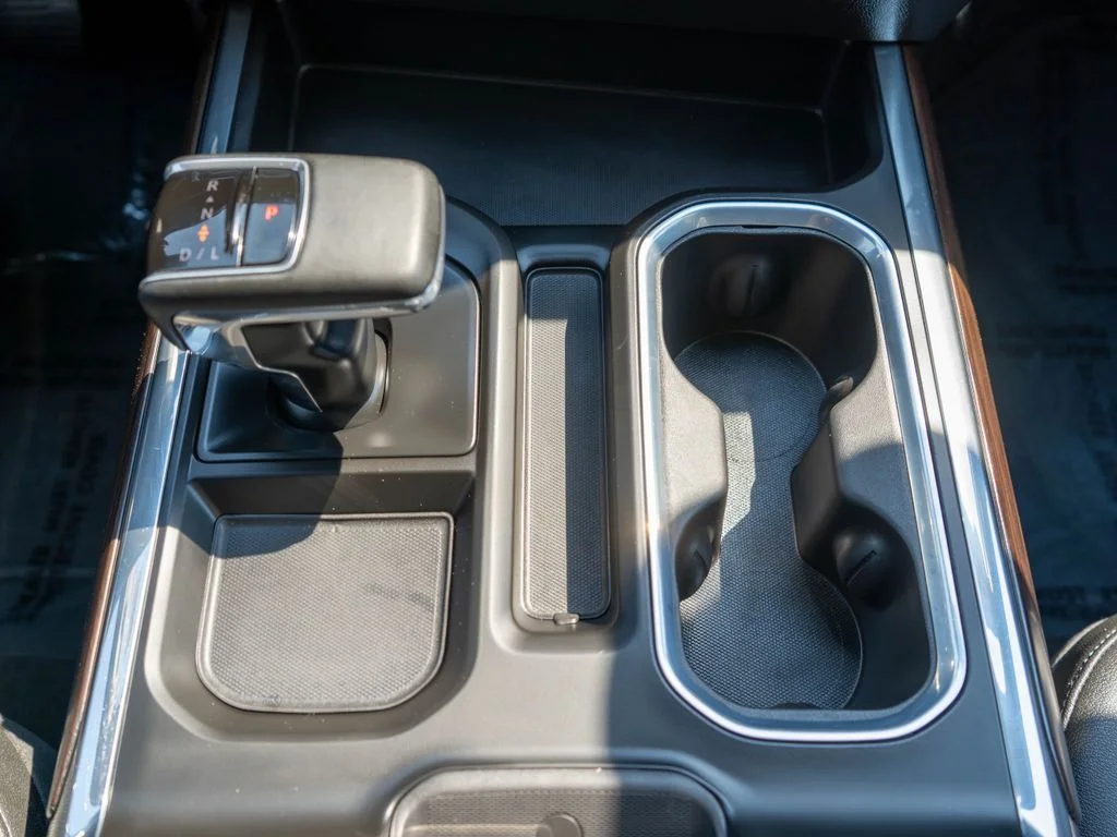 2024 GMC Sierra 1500 SLT - Photo 29