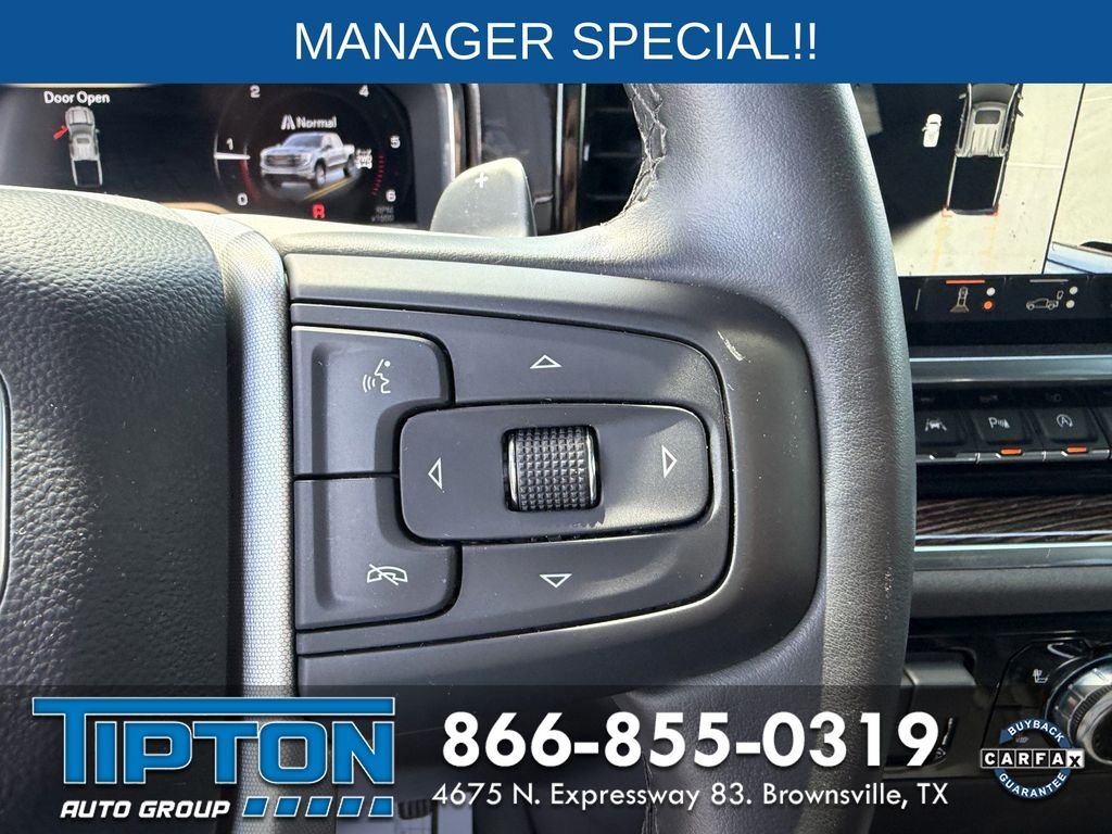 Used 2024 White GMC Elevation image 16