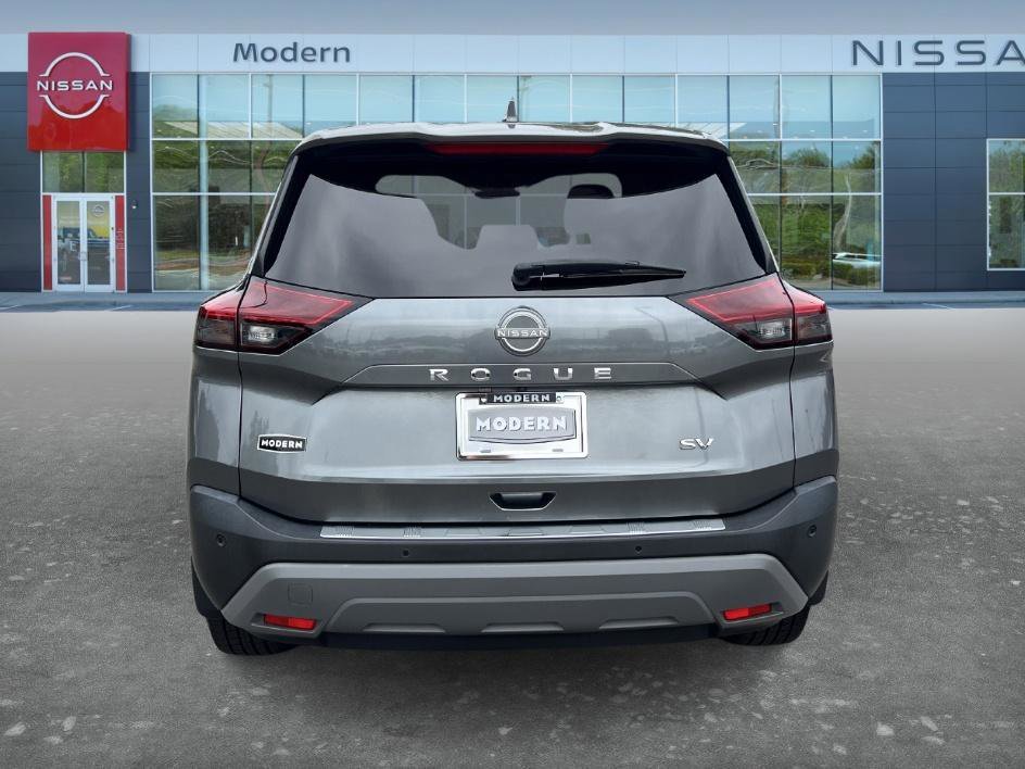 Certified Used 2023 Gun Metallic Nissan SV image 6