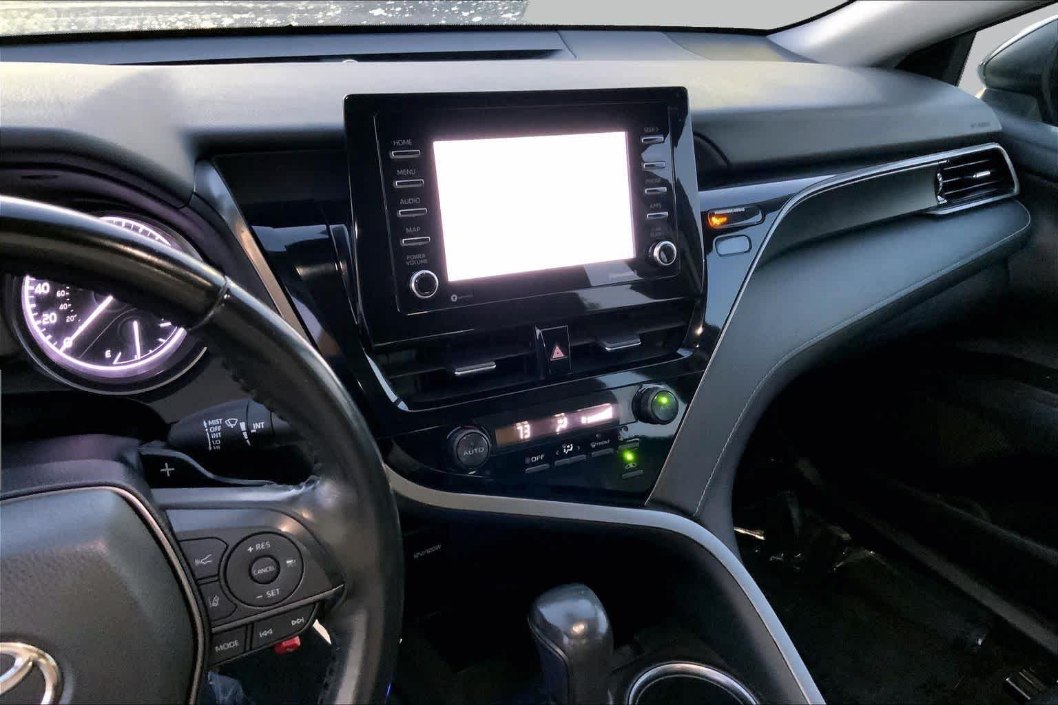 Used 2021 Midnight Black Metallic Toyota SE image 6