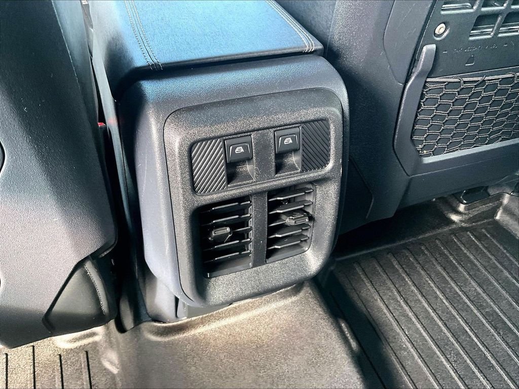 Used 2025 Black Ford Badlands image 28
