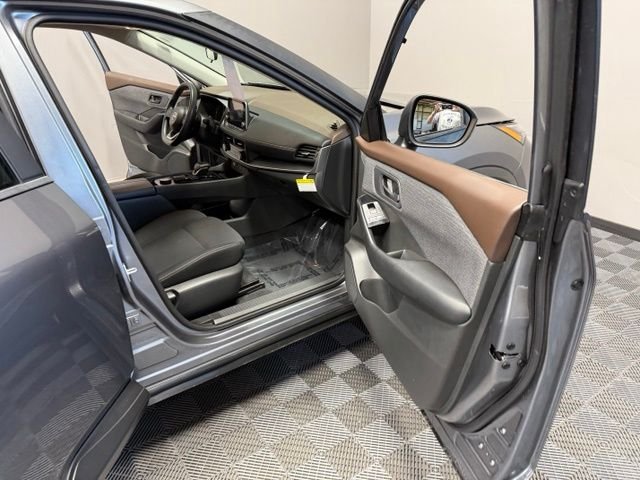 Used 2023 Gun Metallic Nissan S image 23