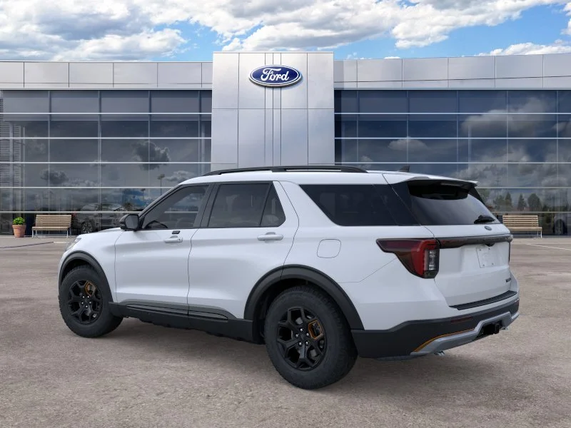 New 2026 Space White Metallic Ford Tremor® image 4