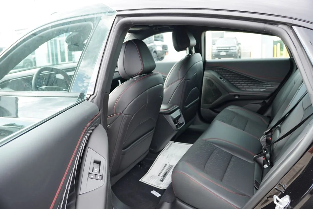 New 2026 Diamond Black Crystal Pearlcoat Dodge R/T image 12