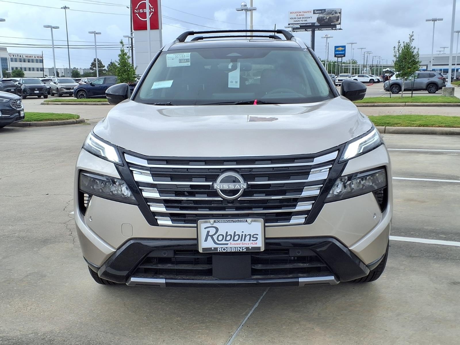 2026 Nissan Rogue Platinum Silver at Robbins Nissan