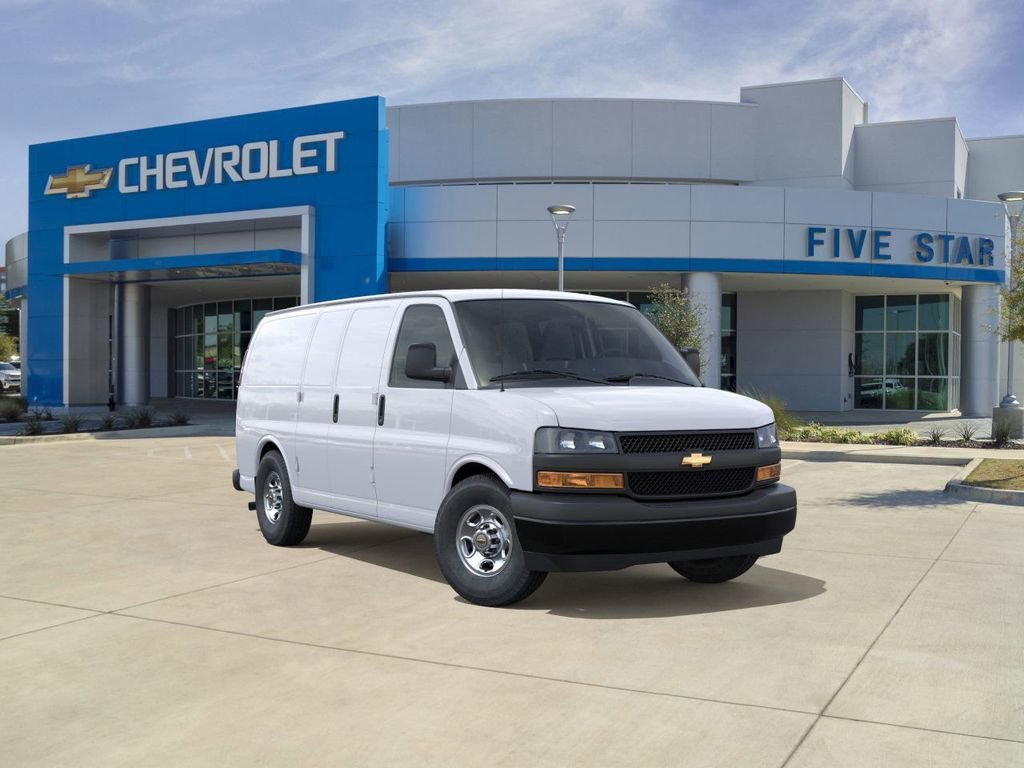 2026 Chevrolet Express 2500 Work Van HD's photo