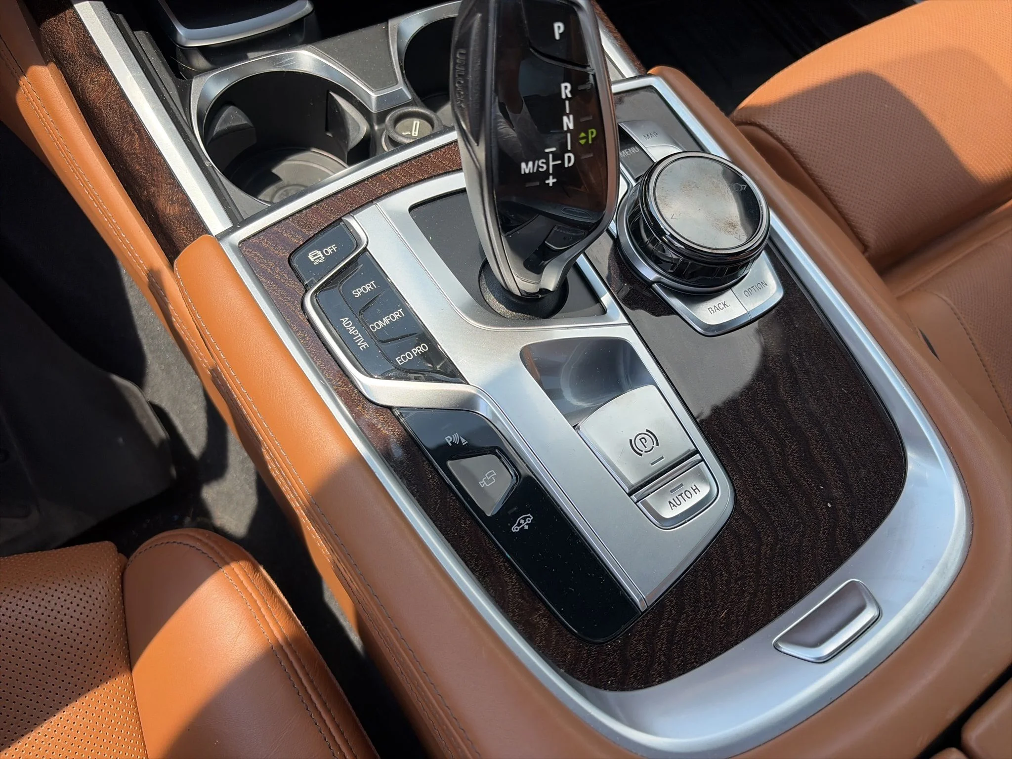 Used 2017 Black BMW 750i xDrive image 3