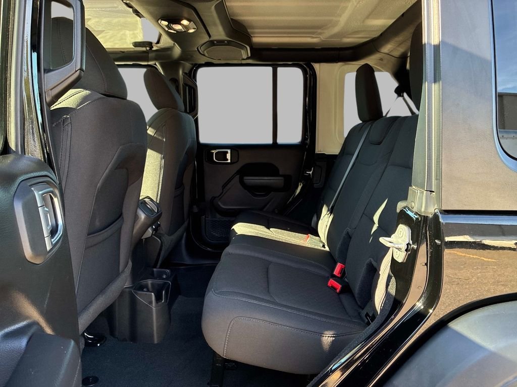 Used 2023 Black Jeep Sport S image 16