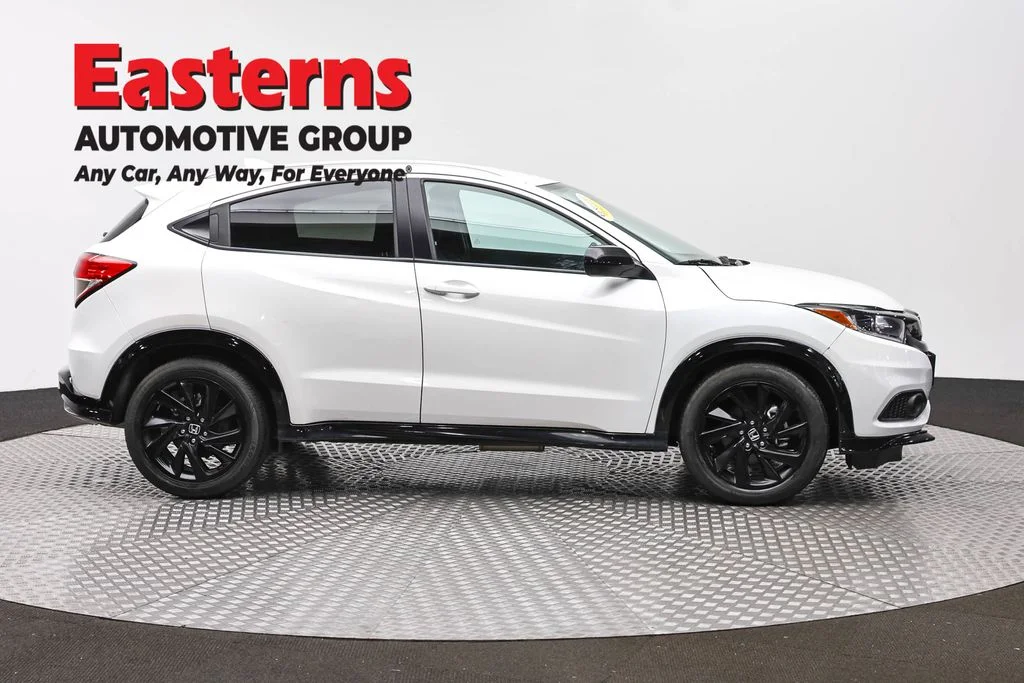 Used 2022 White Honda Sport image 4