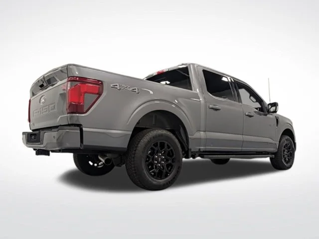 Used 2024 Gray Ford XLT image 8