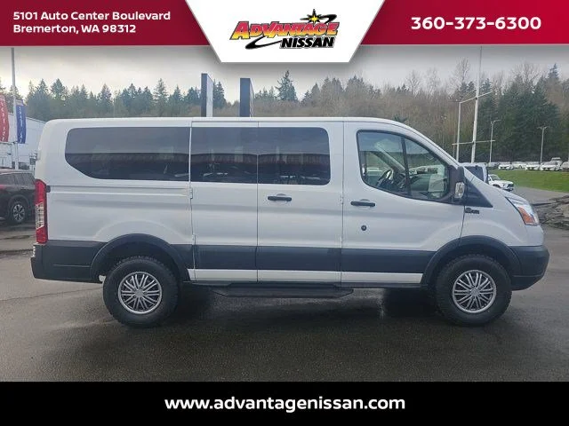 2017 Ford Transit Wagon XLT - Photo 6