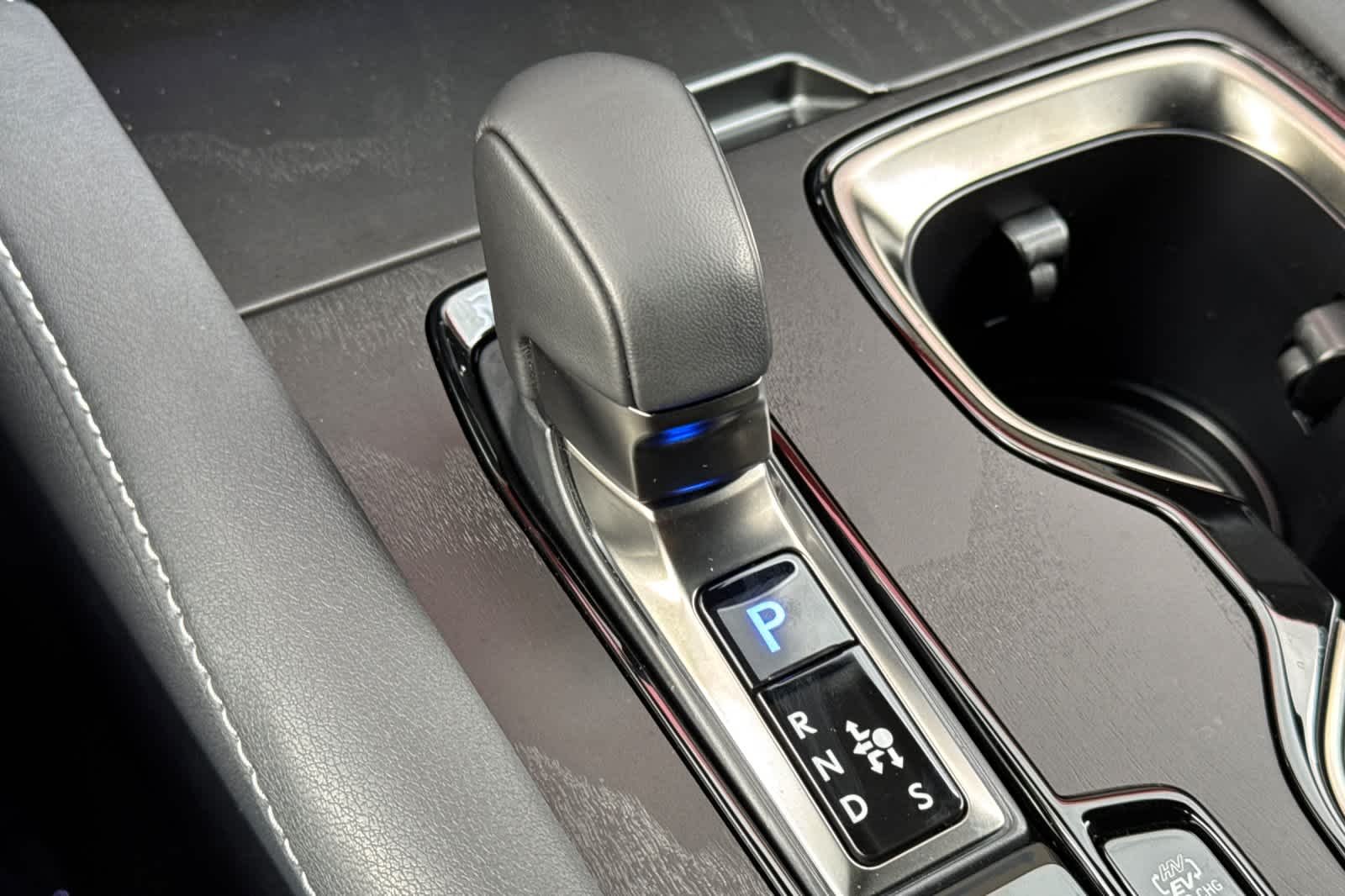 Certified Used 2025 Eminent White Pearl Lexus Luxury image 24