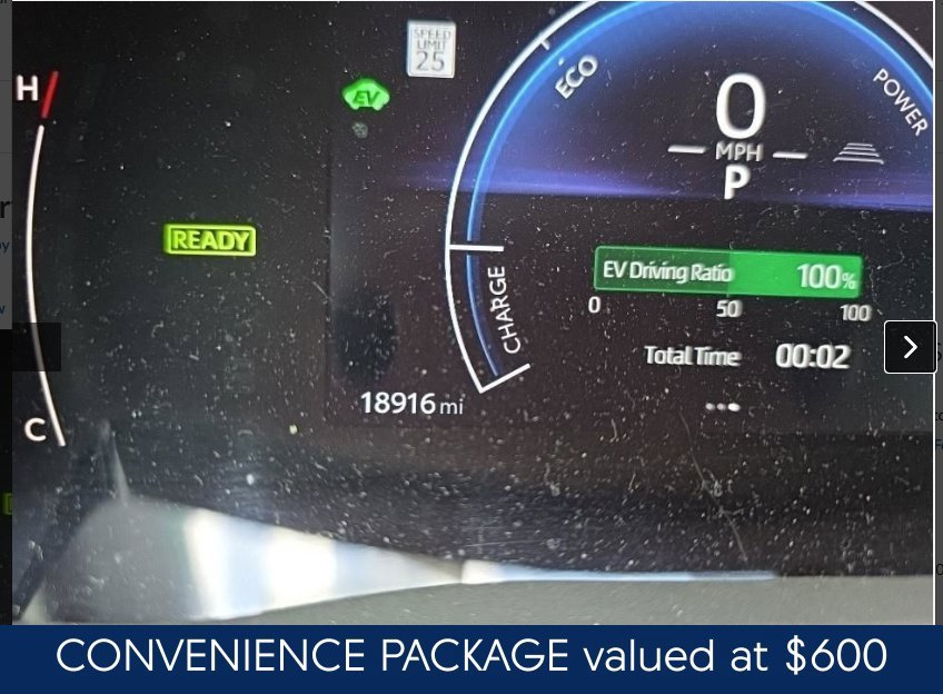 Used 2025  Toyota SE image 5