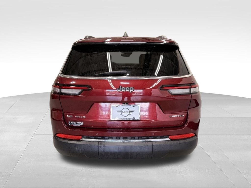 Used 2022 Red Jeep  image 5
