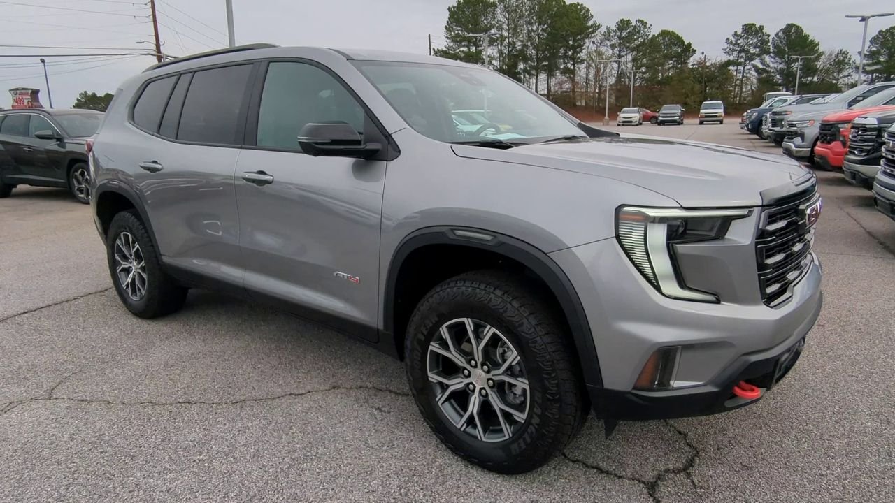 Used 2025 Sterling Metallic GMC AT4 image 26