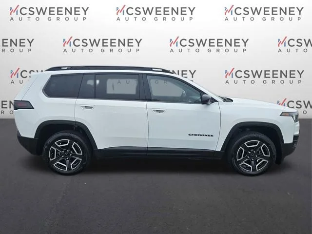New 2026 Bright White Clear-Coat Exterior Paint Jeep Limited image 6