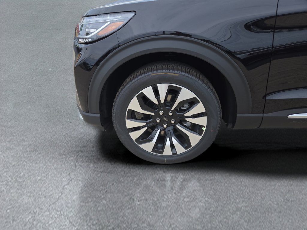 New 2027 Agate Black Metallic Ford Platinum™ image 27