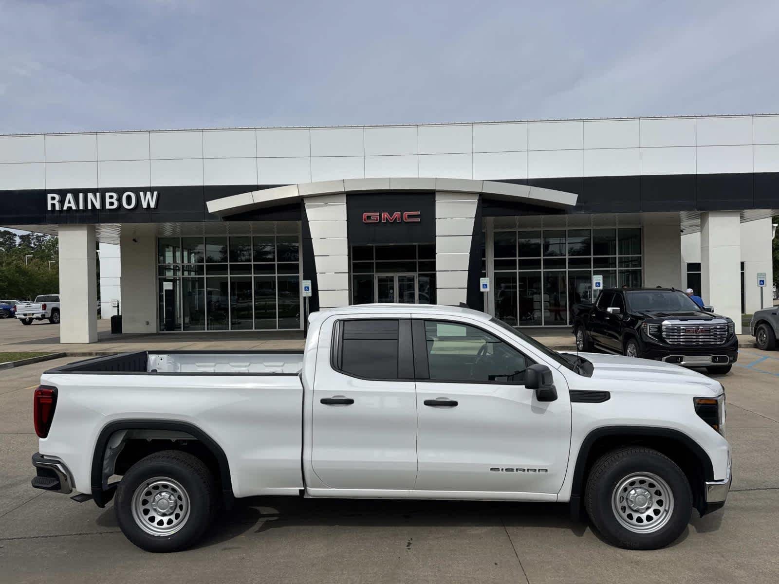 2026 GMC Sierra 2WD Double Cab Standard Box Pro's photo
