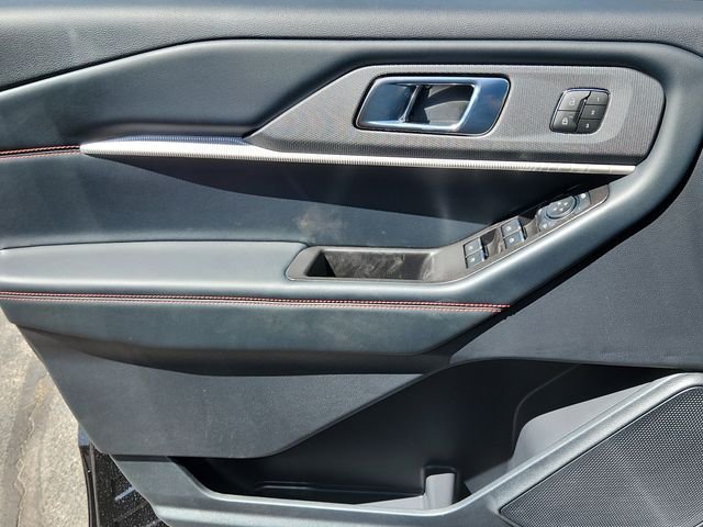 New 2026 Agate Black Metallic Ford ST-Line image 7