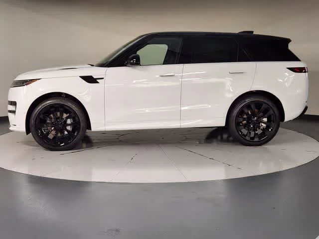 New 2026 Fuji White Land Rover Dynamic SE - P400 image 8