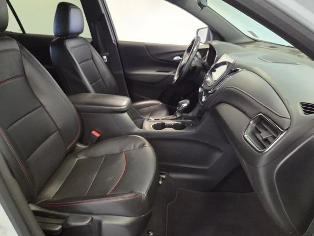 Used 2022 Summit White Chevrolet RS image 18