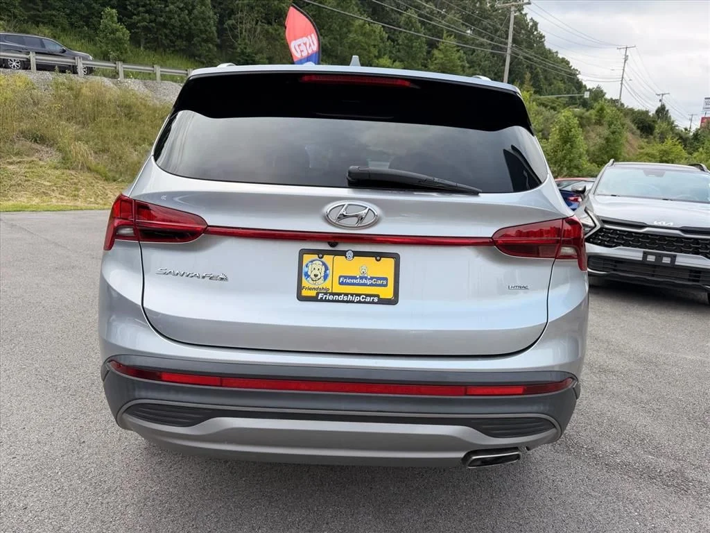 Used 2023 Silver Hyundai SEL image 11