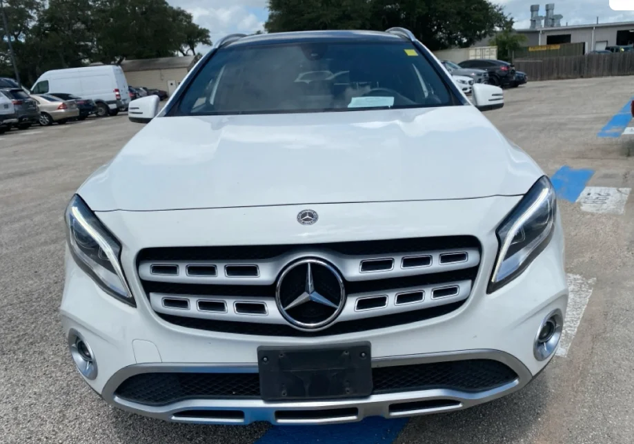 Used 2019 White Mercedes-Benz GLA 250 image 8