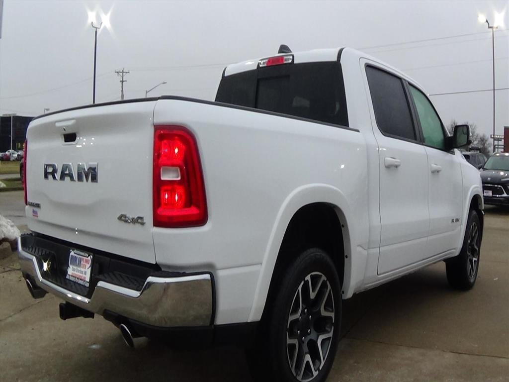 Used 2025 Ivory Tri-Coat Pearl (pwd) RAM Laramie image 6