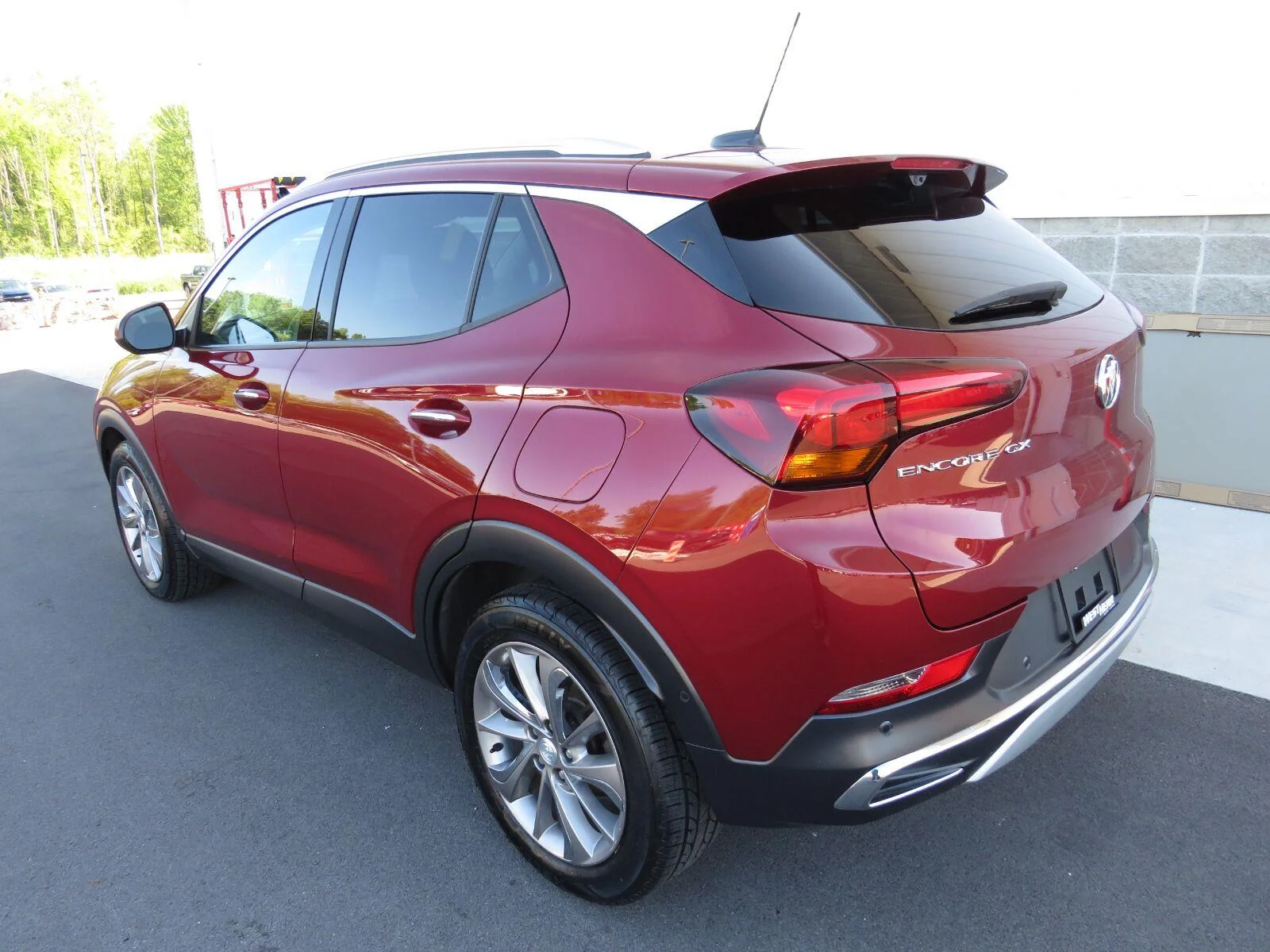 Used 2022 Cinnabar Metallic Buick Essence image 15