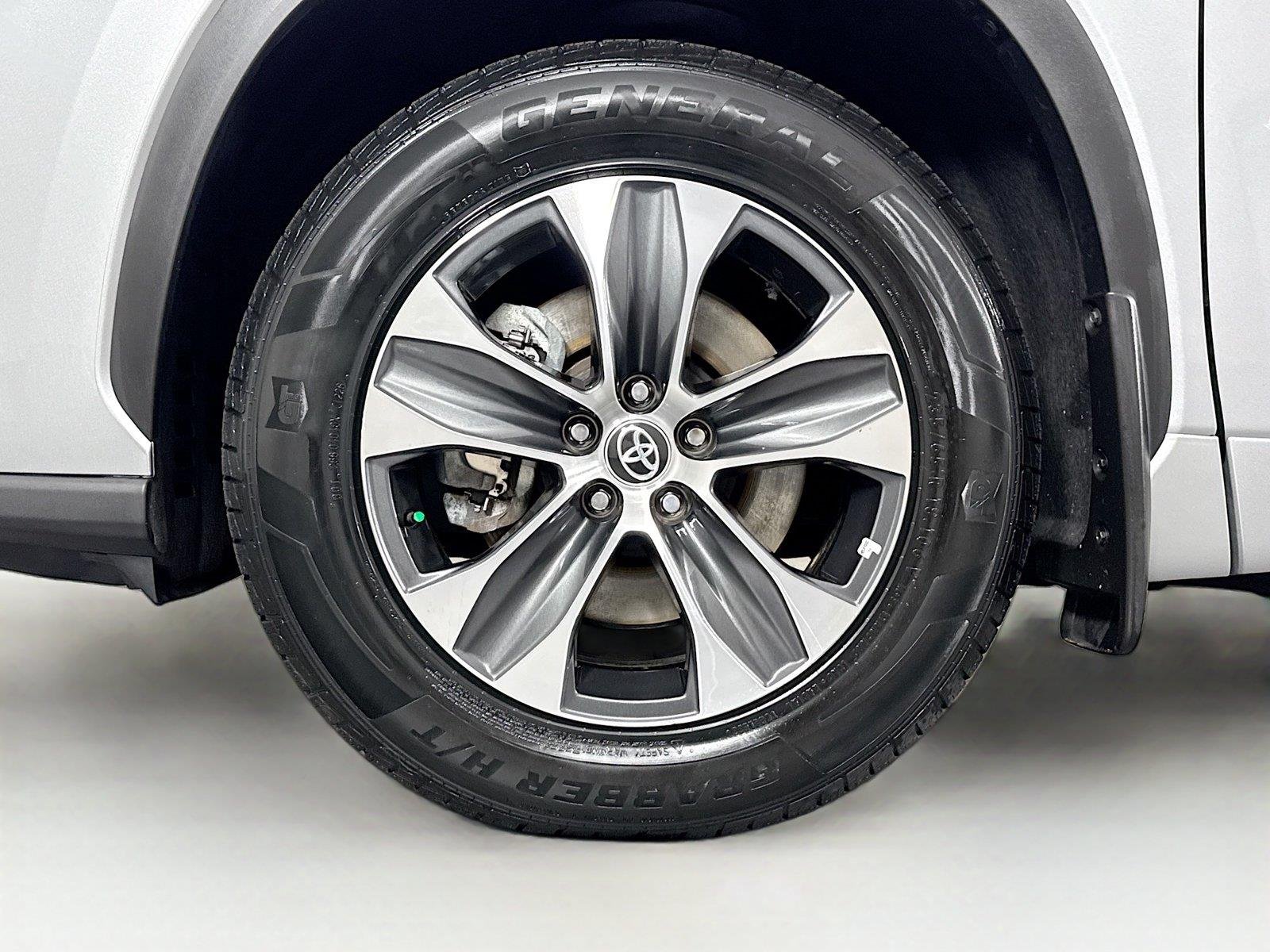 Certified Used 2025 Celestial Silver Metallic Toyota XLE image 45