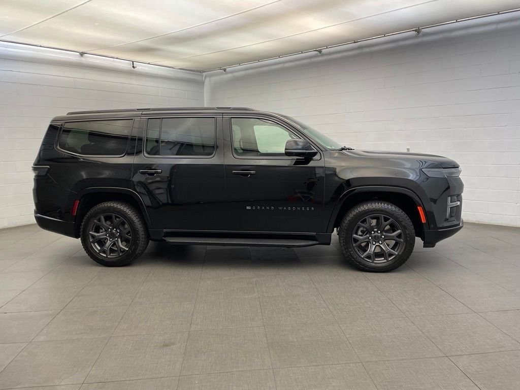 New 2026 High Gloss Black Exterior Paint Jeep Upland image 2