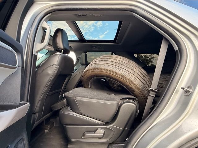 Used 2023 Silver Ford XLT image 6
