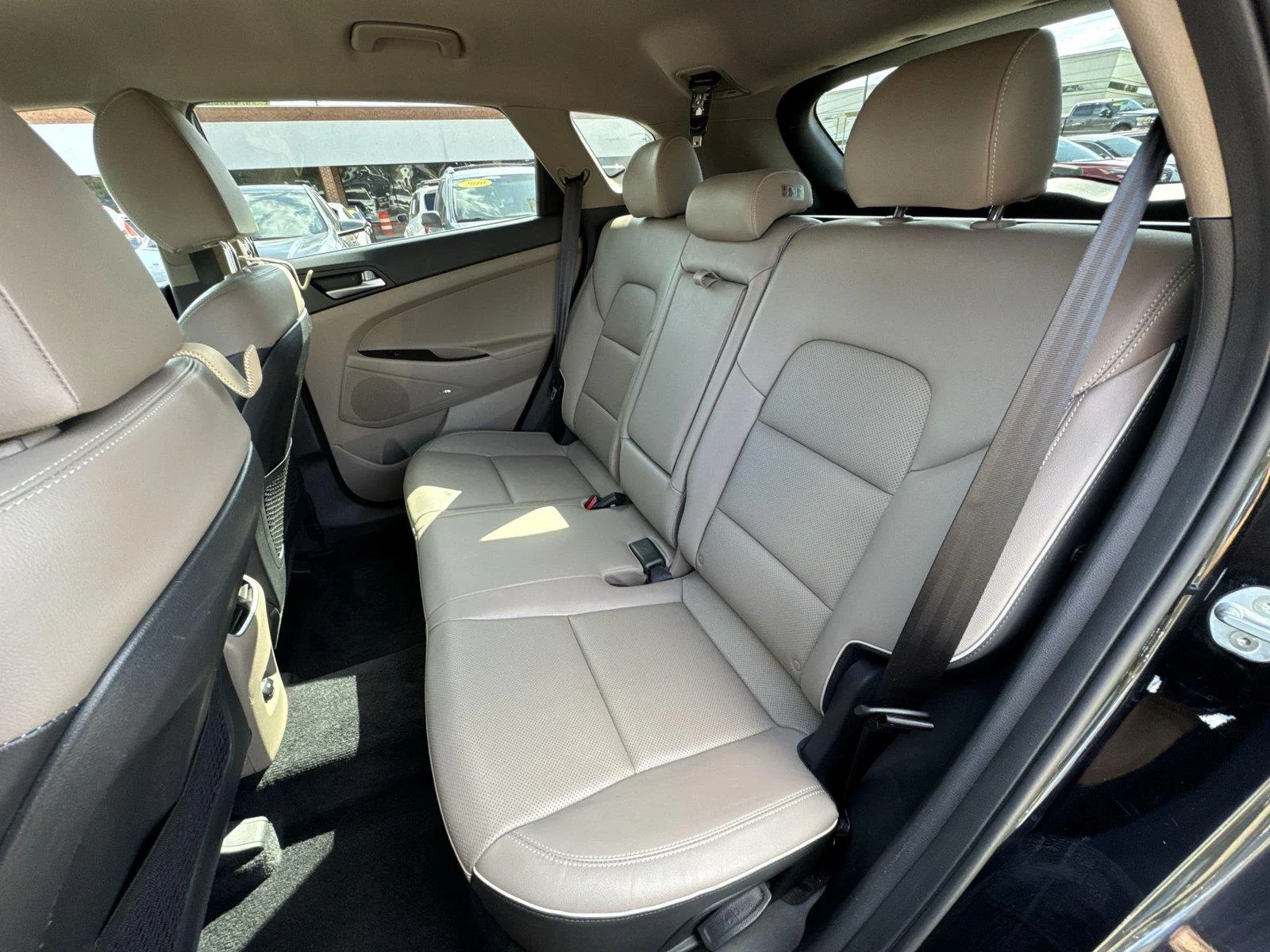 Used 2020 Black Noir Pearl Hyundai Limited image 13