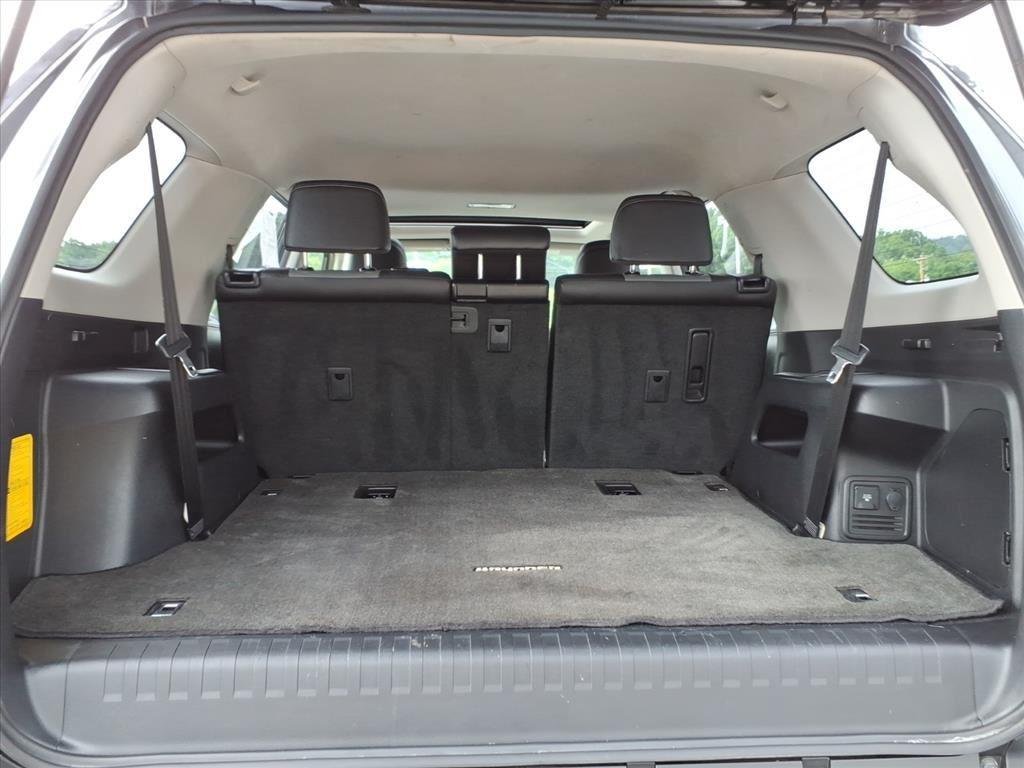 Used 2015 Magnetic Gray Metallic Toyota SR5 Premium image 5