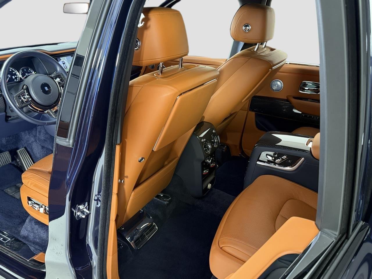 Used 2022 Midnight Blue Rolls-Royce Black Badge | Executive Rear Seating | Rear Entertainment image 35
