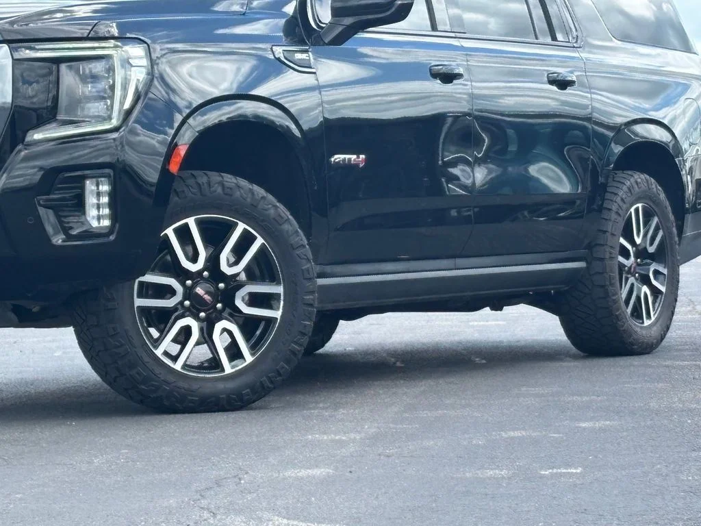 Used 2022 Black GMC AT4 image 3